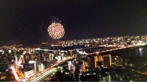 大阪サロンから見る花火